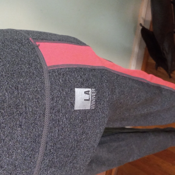 LA Winner Atletic Wear: - Picture 2 of 5